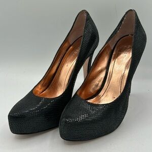 BCBG Generation 5” Heel Faux Skin Suze 7B light wear